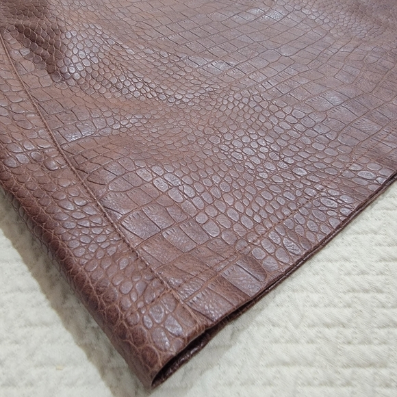 Love Riche Brown Faux Leather Croc Embossed Mini Skirt Size Large - Picture 2 of 13